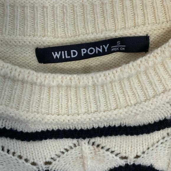 Wild Pony sweater size small - Picture 2 of 6